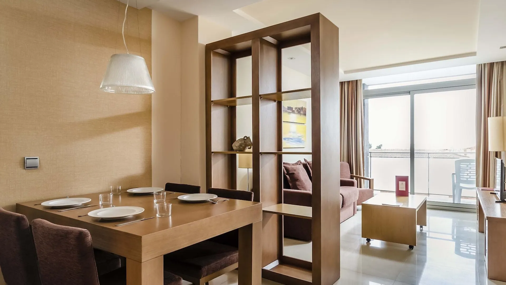 Exe Cunit Suites & Spa 4*,  إسبانيا