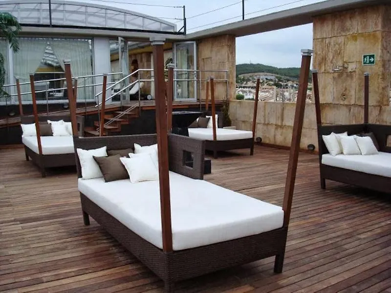 Exe Cunit Suites & Spa فندق