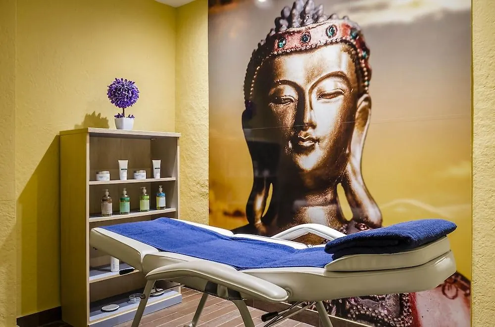 Exe Cunit Suites & Spa 4*,