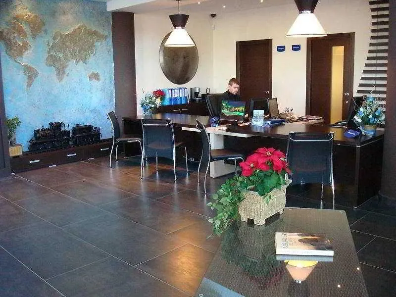فندق Exe Cunit Suites & Spa
