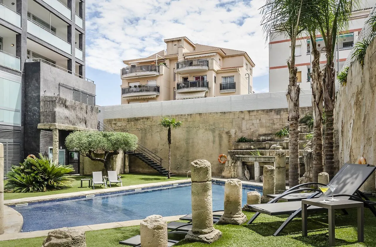 Exe Cunit Suites & Spa فندق