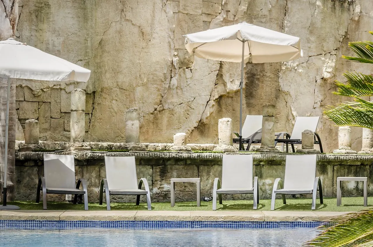 Exe Cunit Suites & Spa فندق