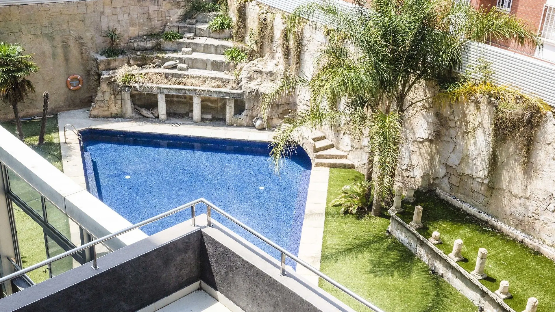 Exe Cunit Suites & Spa فندق