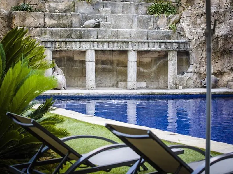 Exe Cunit Suites & Spa فندق