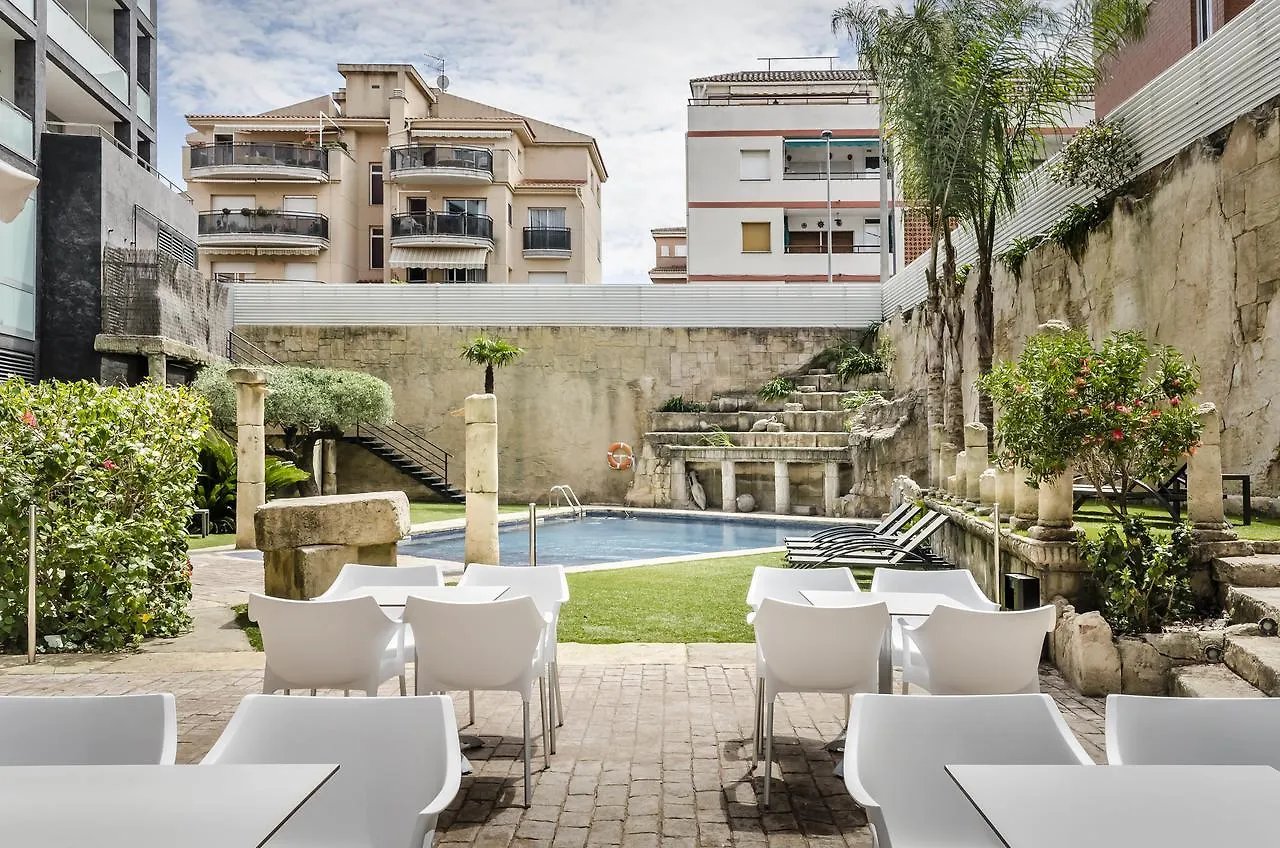 Exe Cunit Suites & Spa Hotel
